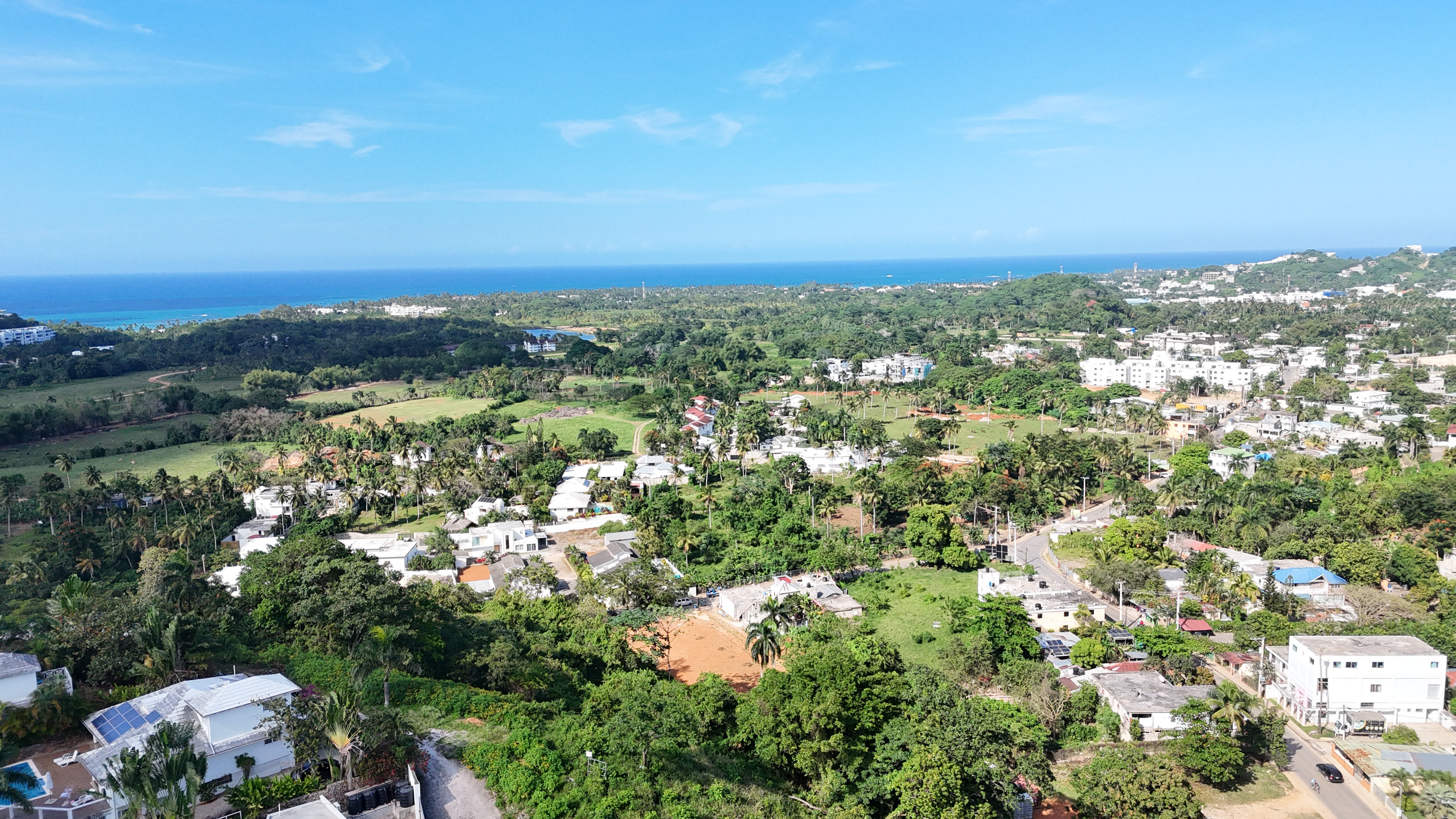 Ocean View Lots on a Hill , 3 Minutes from the Beach
