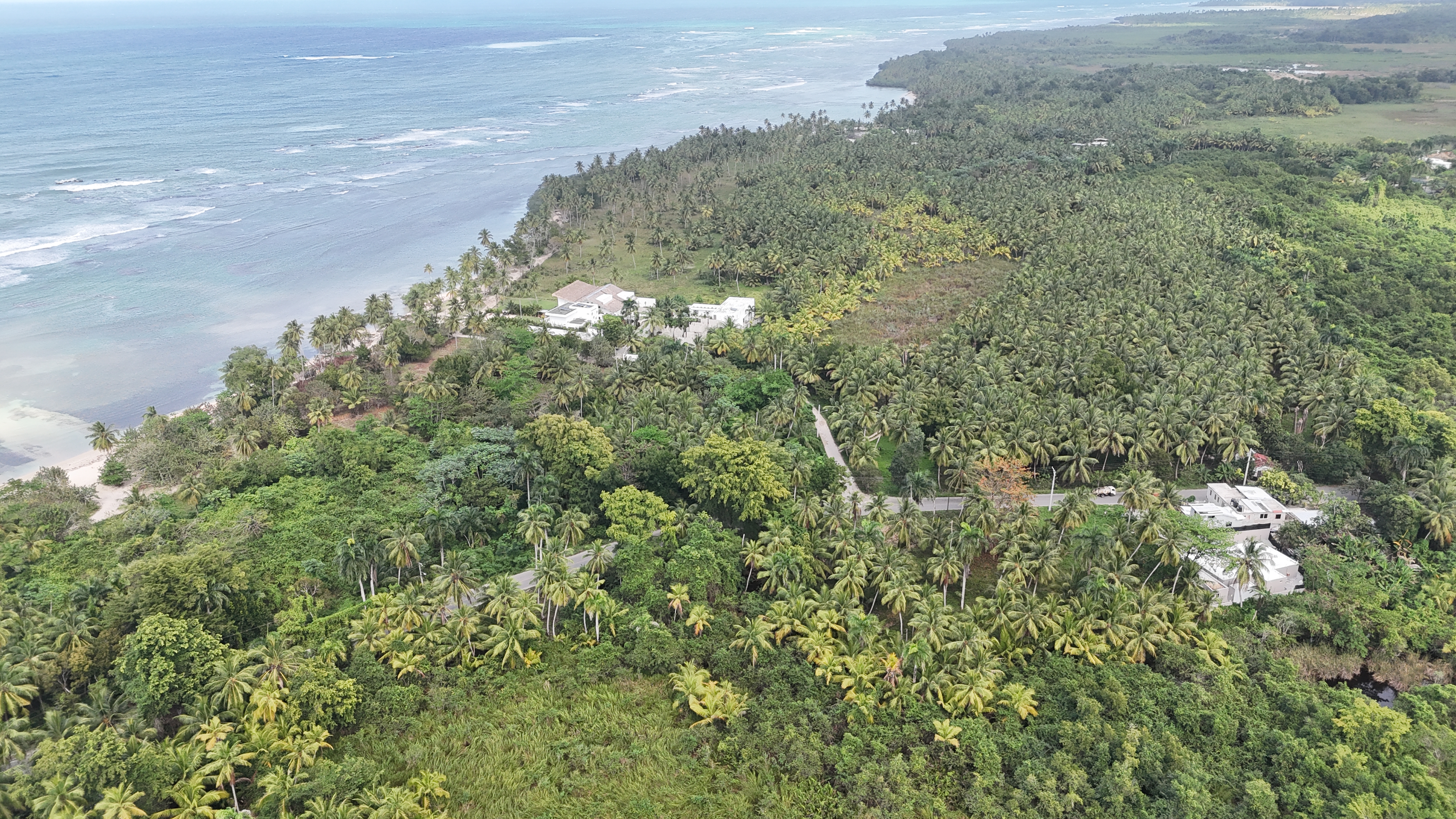 Property with Strong Potential Steps from Playa Anclón