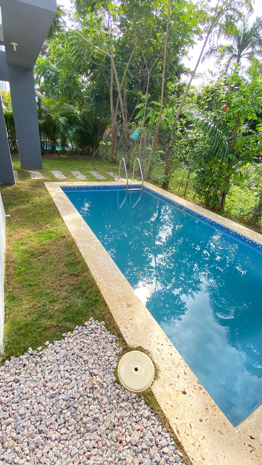 Only 7 minutes from the beach.