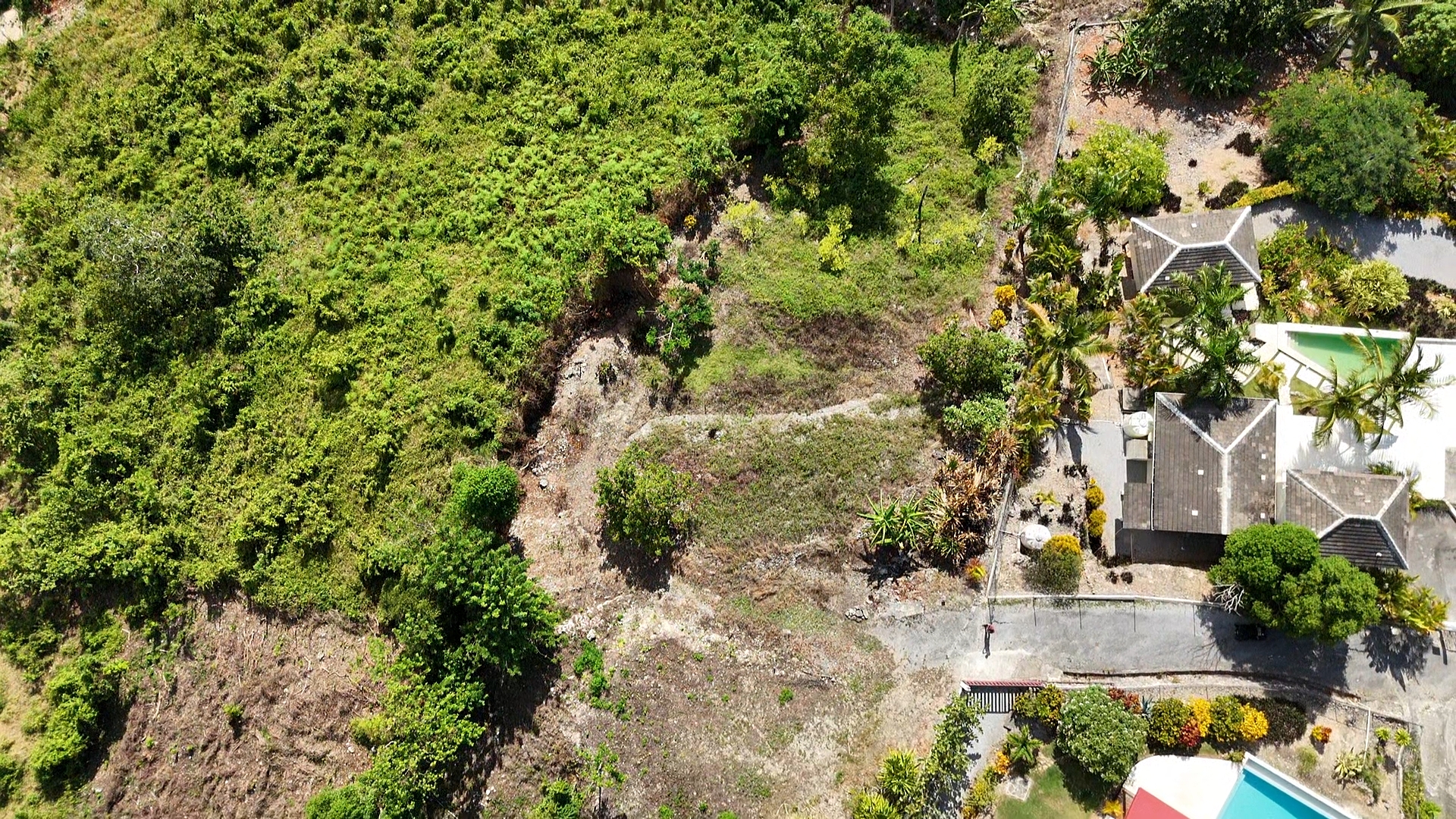 1,341 m² (14,433 sq ft) at only USD 84 per m².