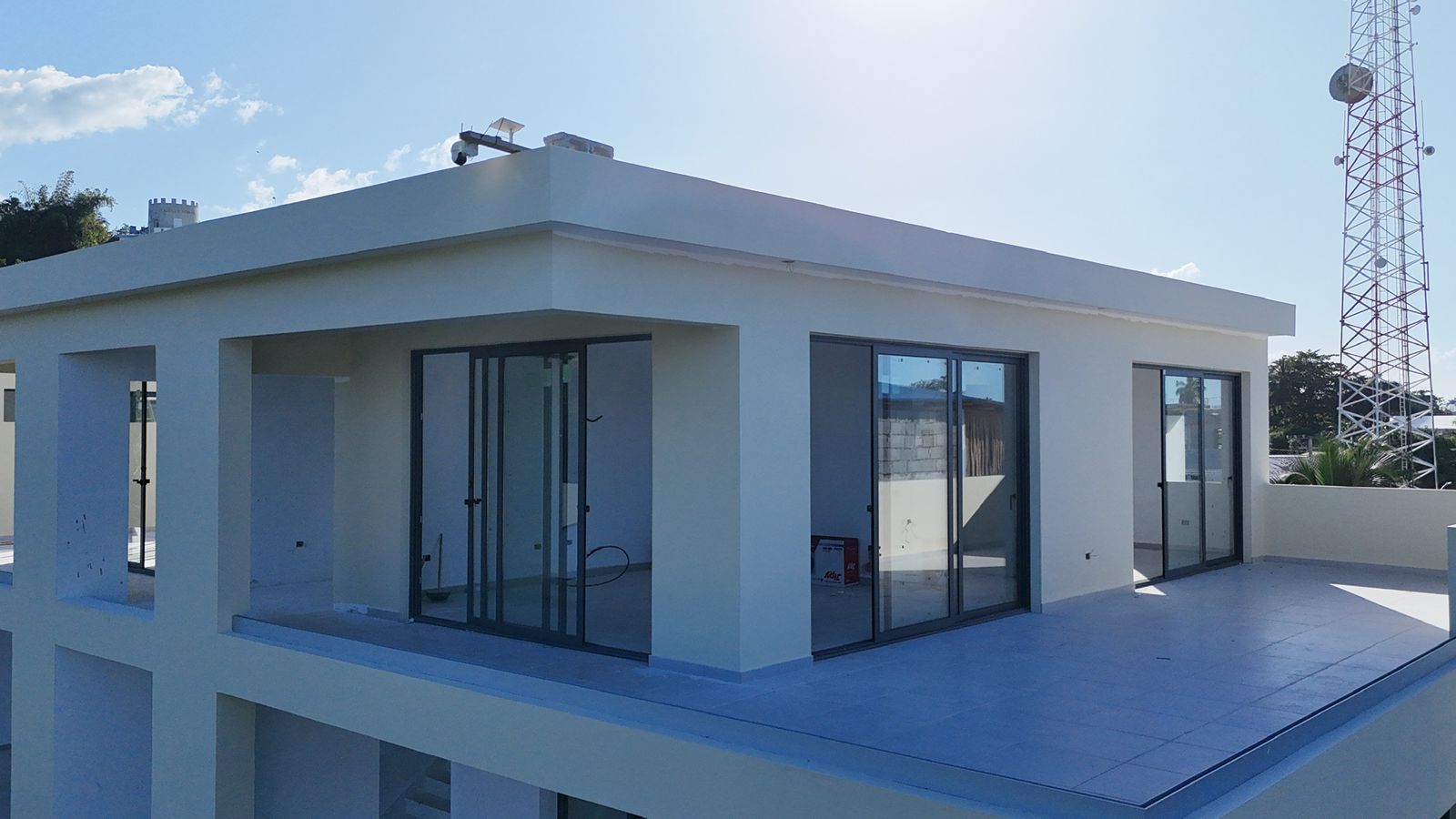 Last available 1-bedroom penthouse with ocean view in this project.