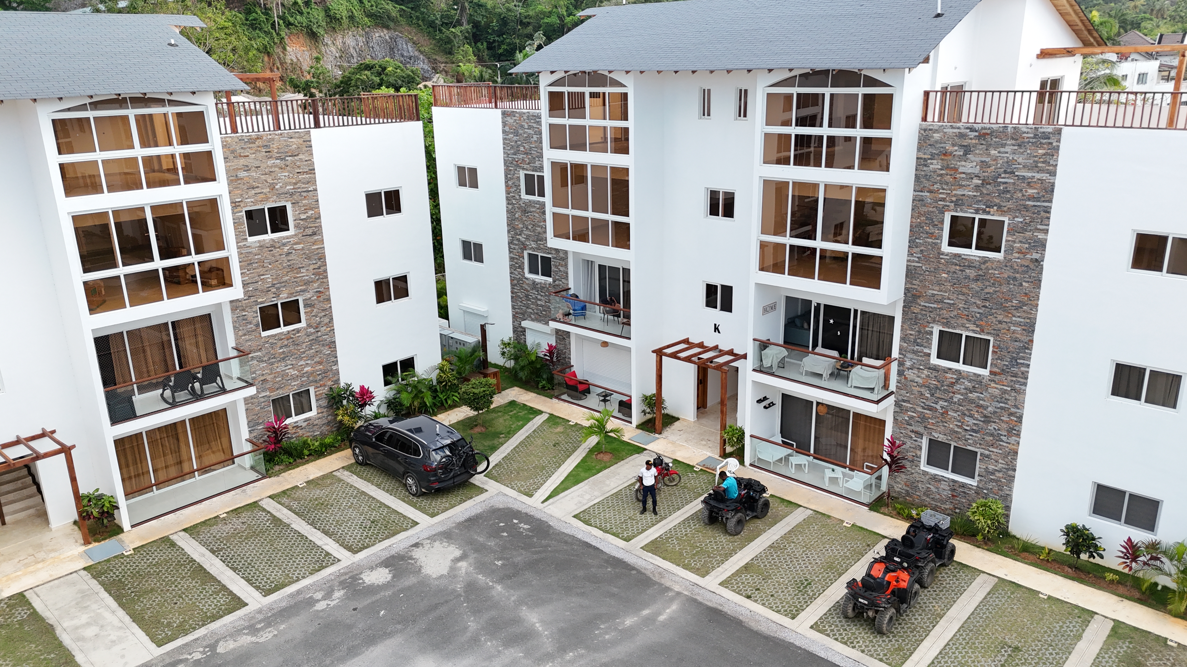 Spacious Apartment with Private Patio in Prime Location – Las Terrenas