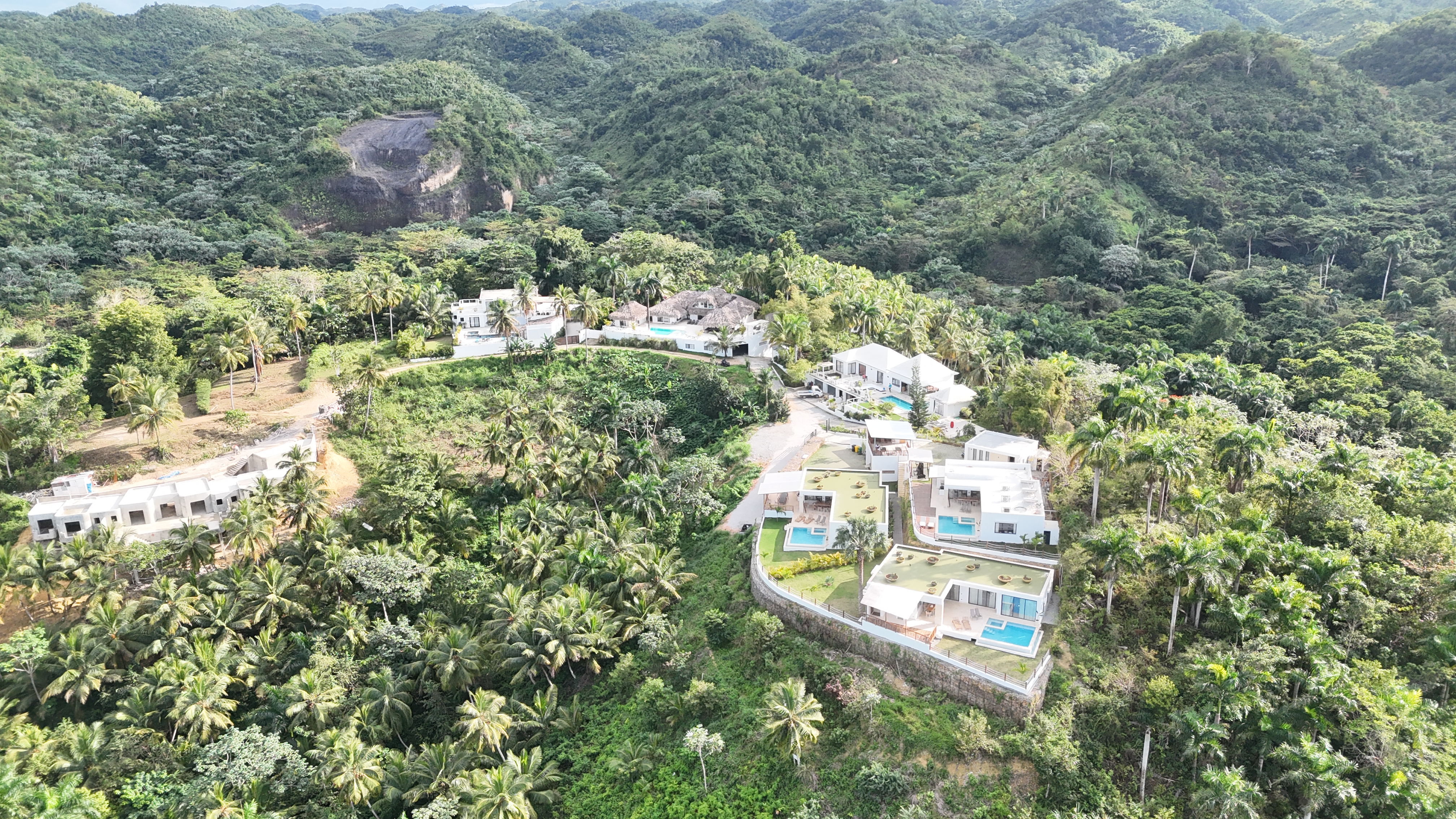 2,000 m² Lot — 5 minutes from Playa Portillo