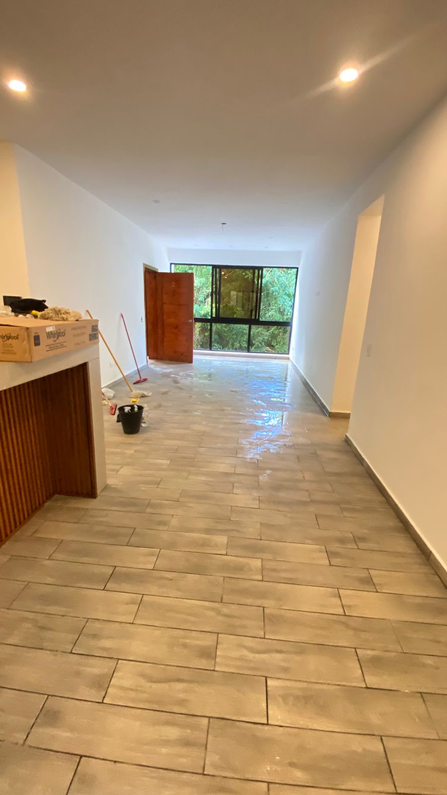 Two Unfurnished Apartments for Long-Term Rent – Comfortable Living Near the Beach