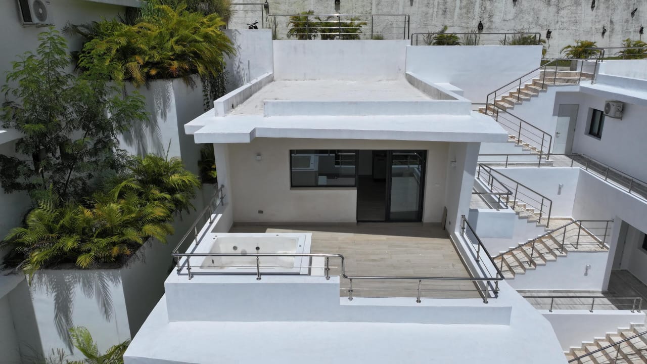 Private Rooftop Jacuzzi Apartment Near the Beach – Las Terrenas
