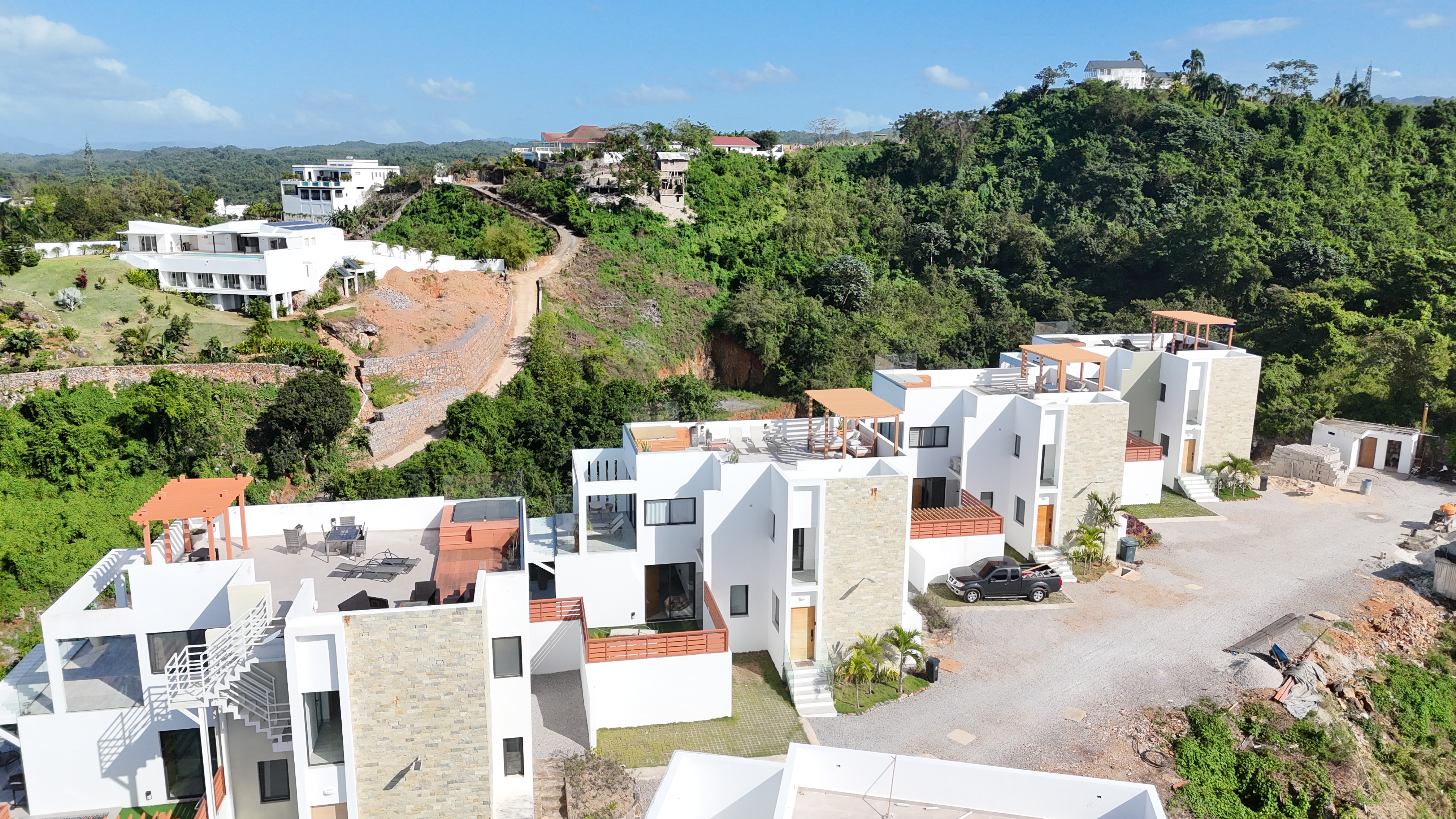 Exclusive residential project of 11 luxury villas in Las Terrenas, located on top of a hill just 600 meters from the beach and the town center.