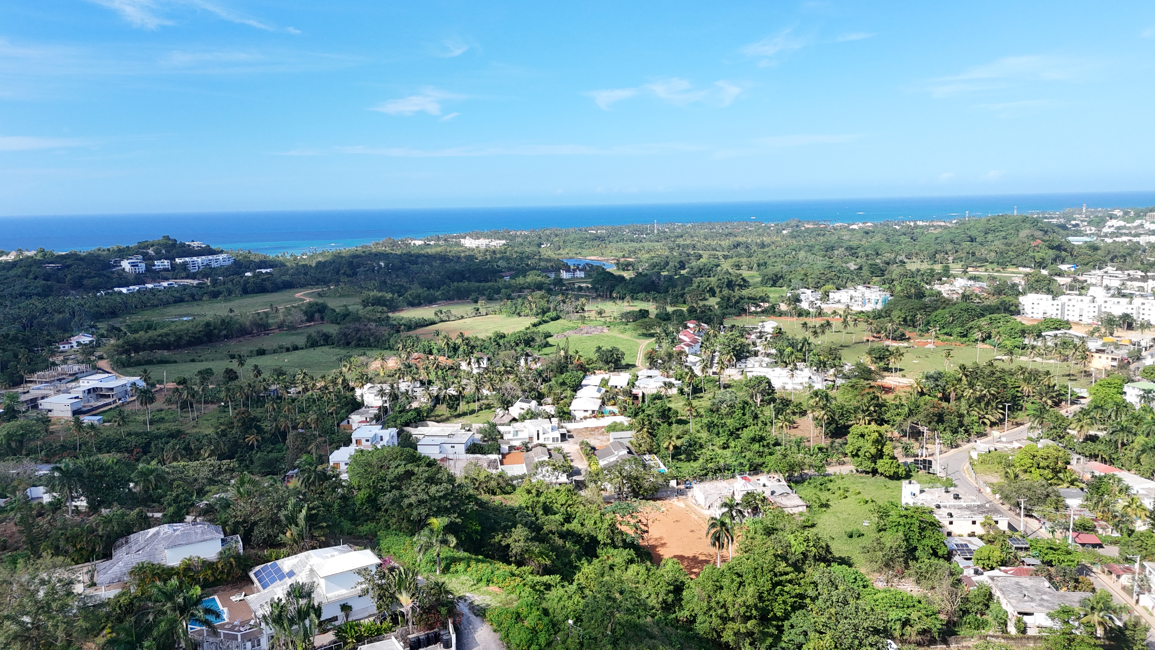 Ocean View Lots on a Hill , 3 Minutes from the Beach