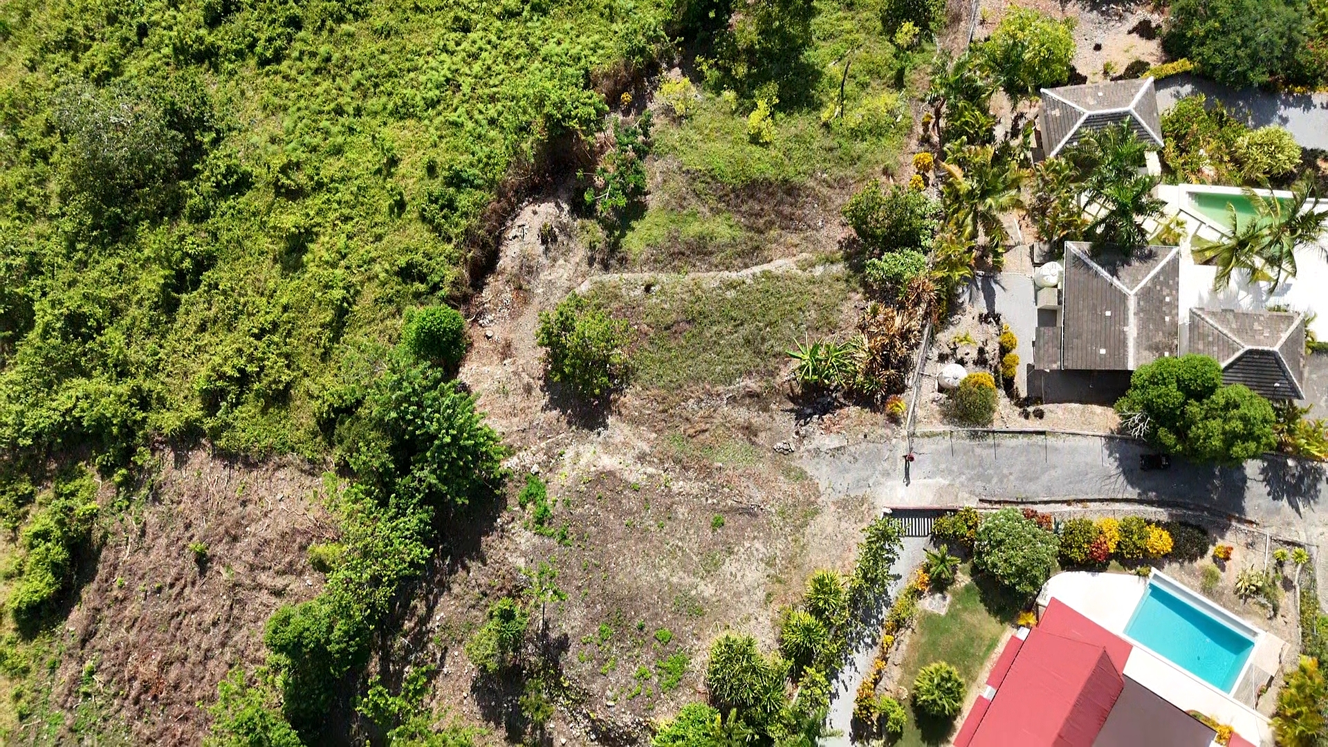 1,341 m² (14,433 sq ft) at only USD 84 per m².