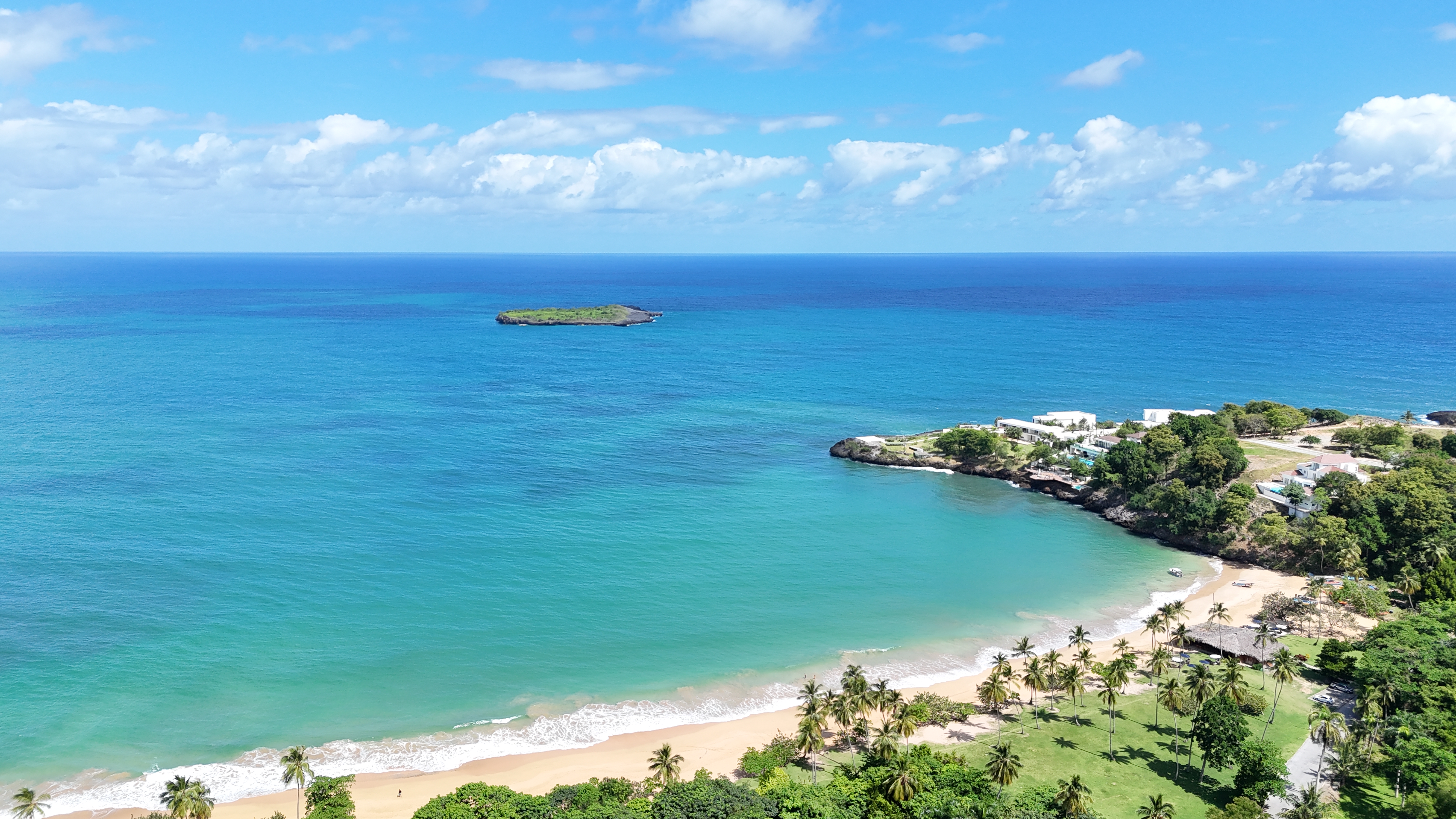 11,445 m² land located in El Limón, just 5 minutes by car from Playa Morón