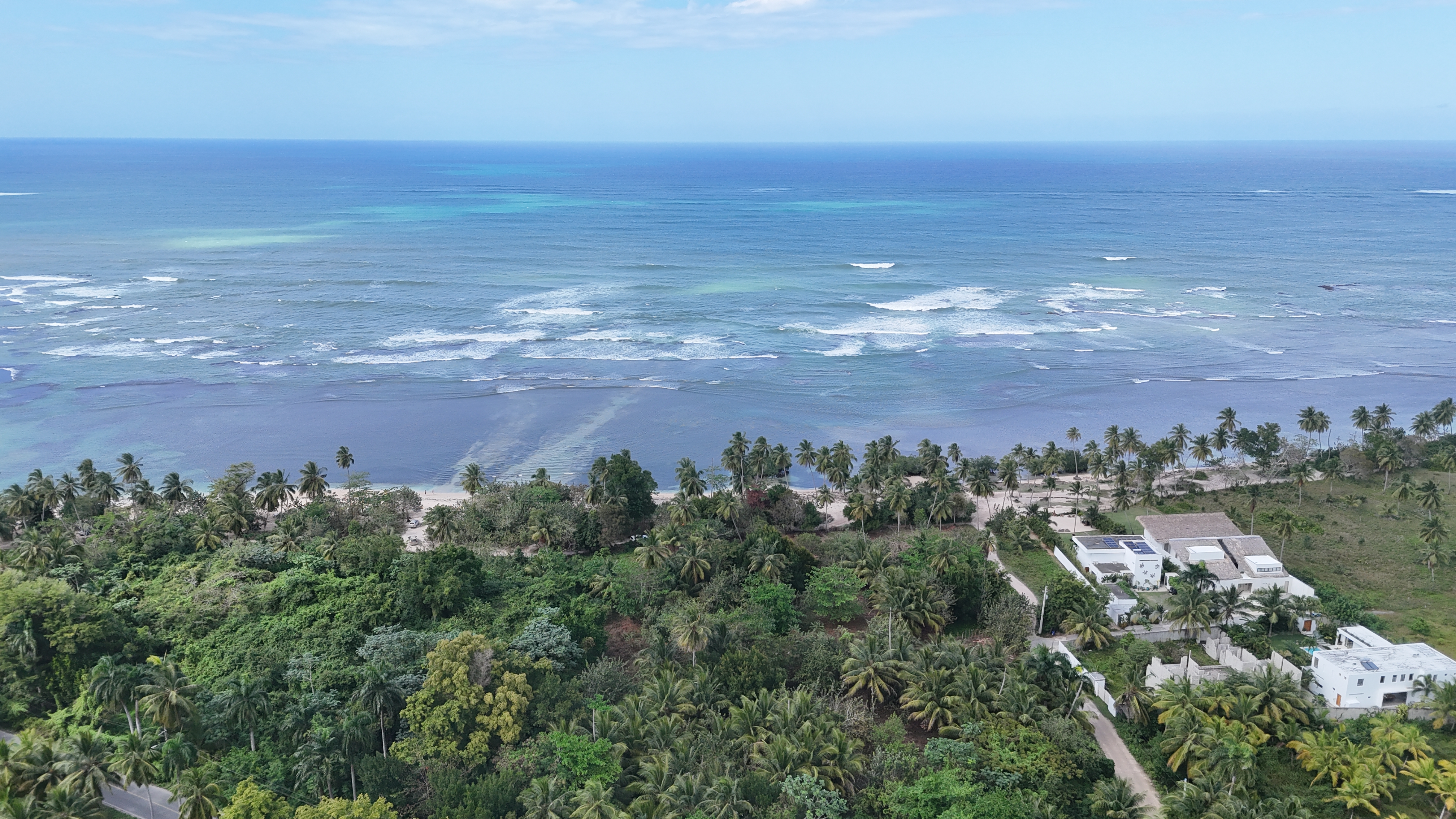 Property with Strong Potential Steps from Playa Anclón