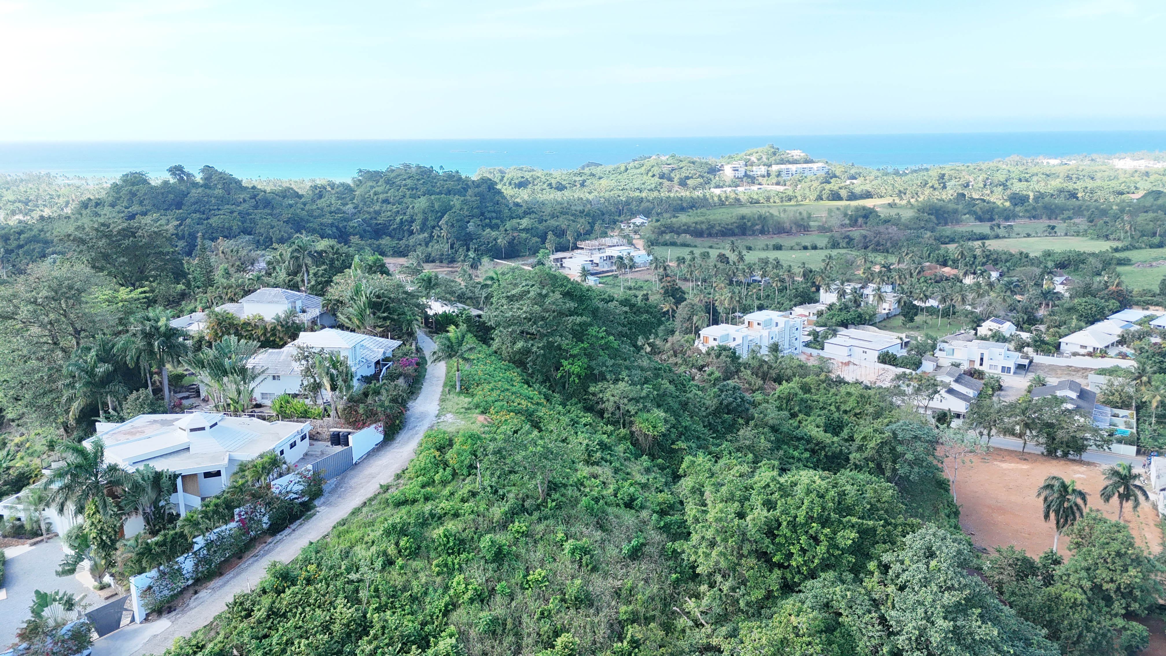 Ocean View Lots on a Hill , 3 Minutes from the Beach