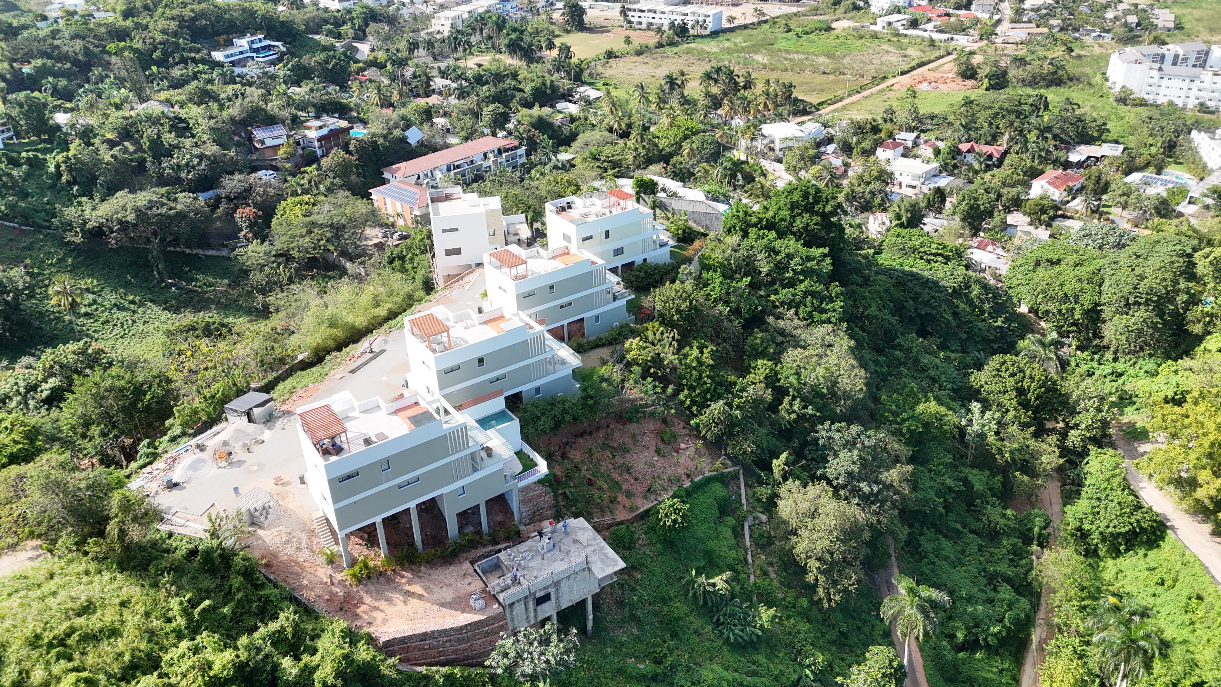 Exclusive residential project of 11 luxury villas in Las Terrenas, located on top of a hill just 600 meters from the beach and the town center.
