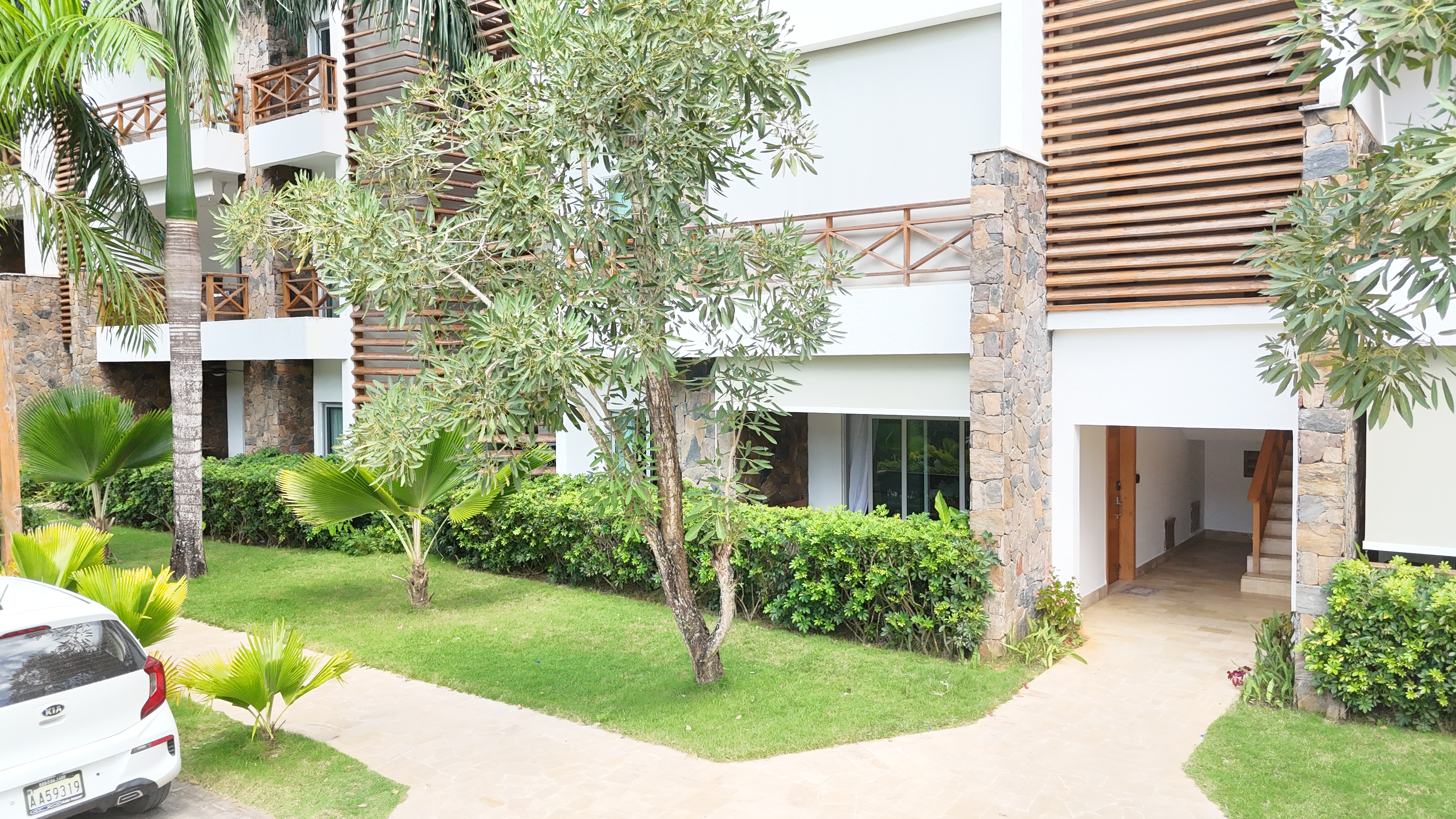 Two-Bedroom Apartment in a Private Gated Community — Just 5 Minutes from the Beach