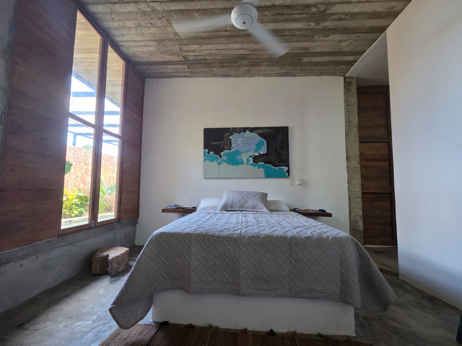 Colonial–Contemporary Style Home