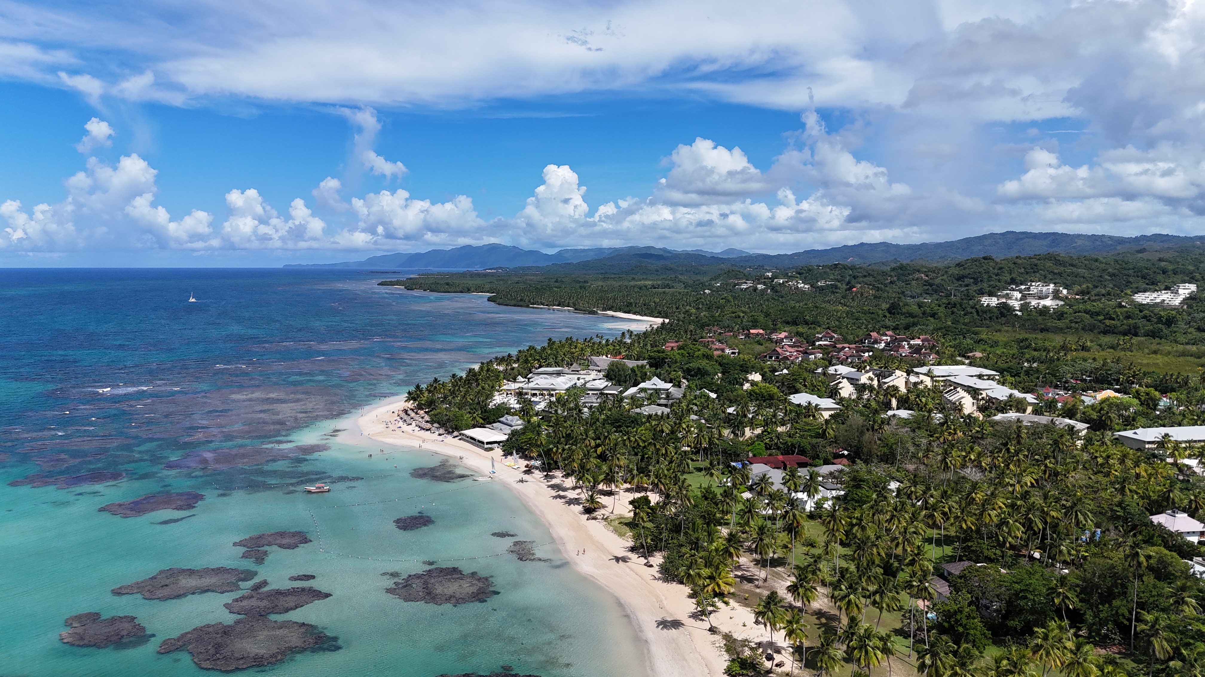 3-BEDROOM BEACHFRONT RESIDENCES