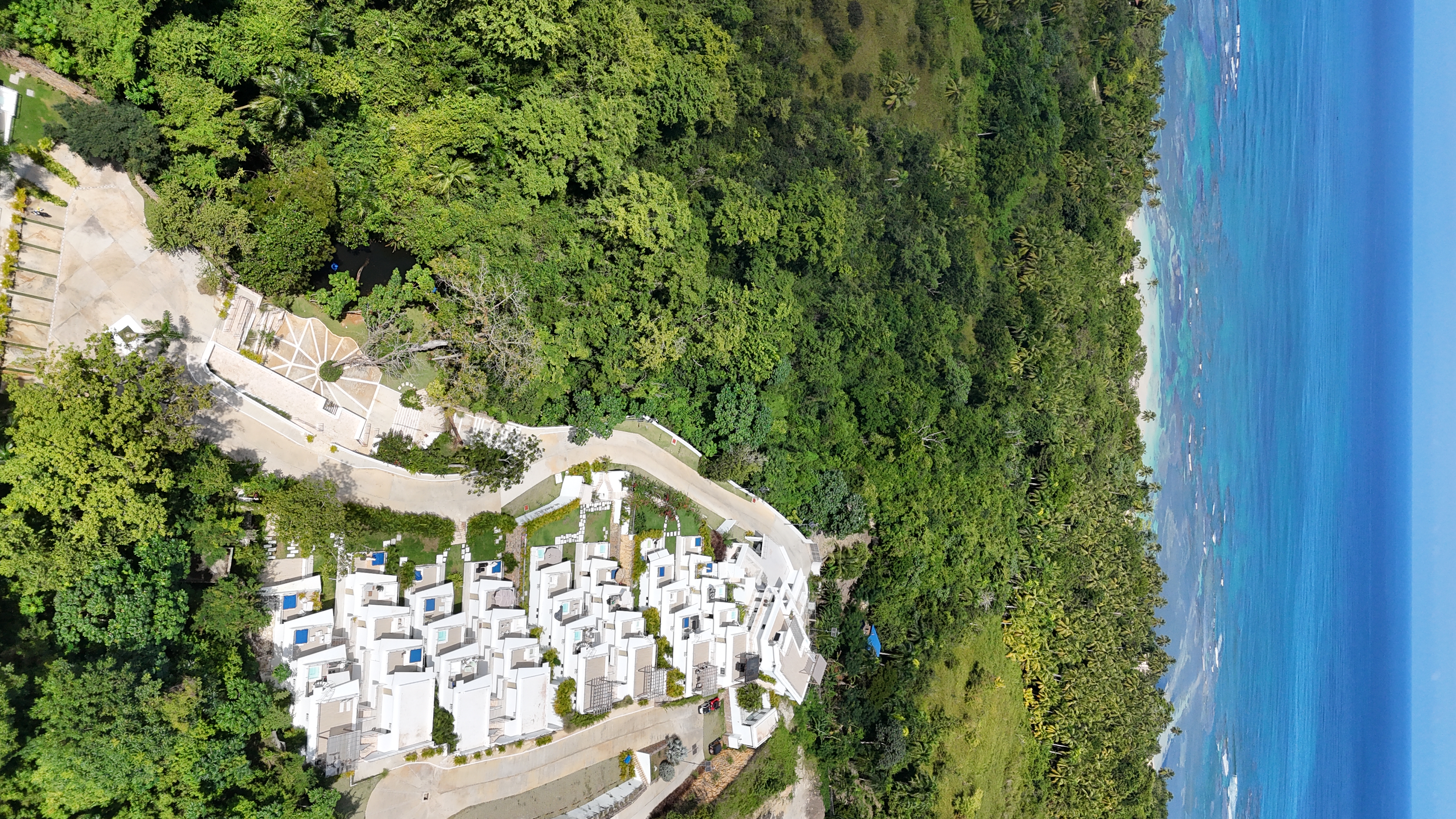 Private Rooftop Jacuzzi Apartment Near the Beach – Las Terrenas