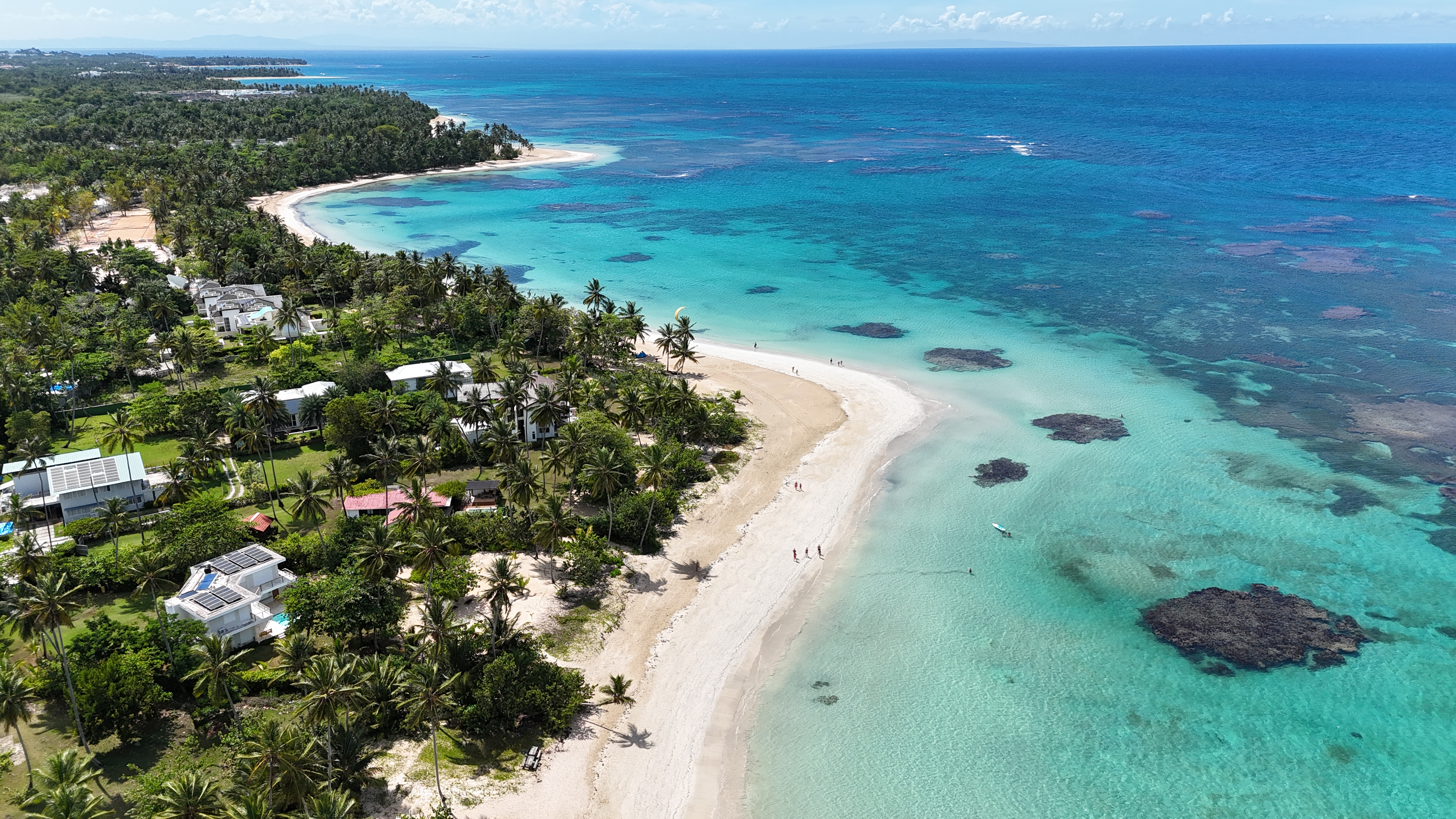 3-BEDROOM BEACHFRONT RESIDENCES