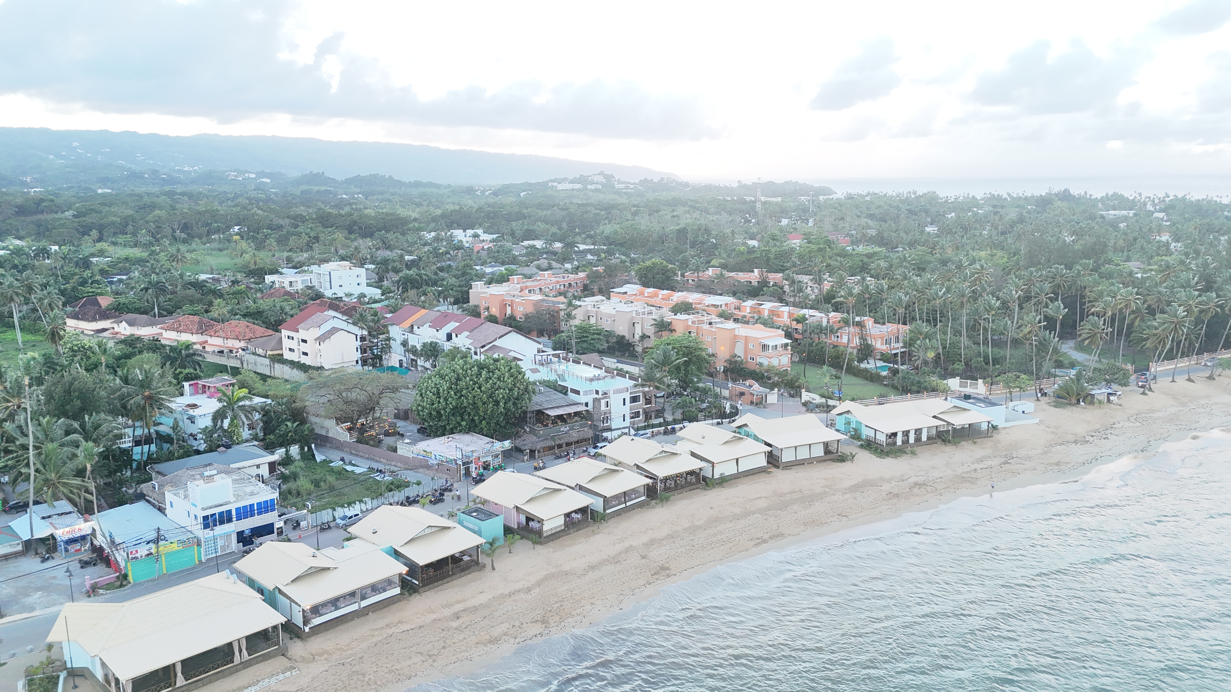 Comfortable Two-Level Home with Pool — Walking Distance to the Beach