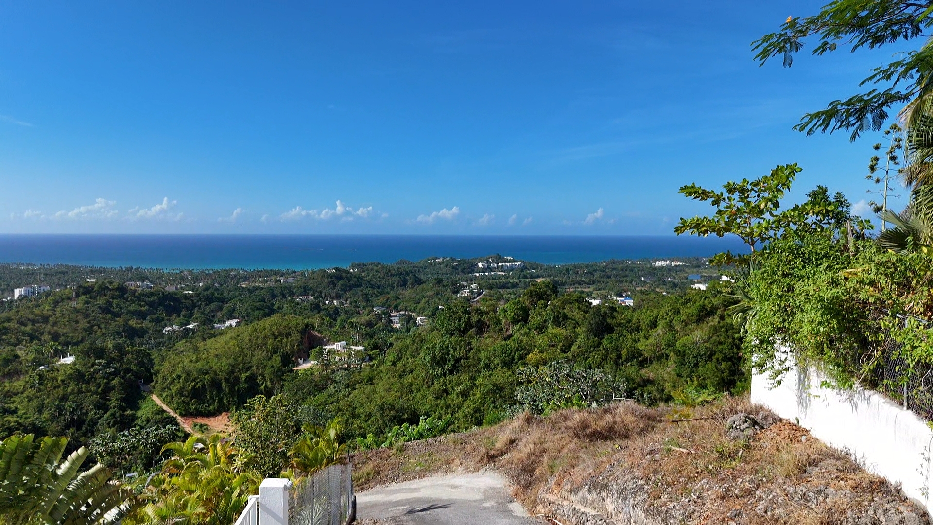 Panoramic Ocean View Lot – 1,822 m²