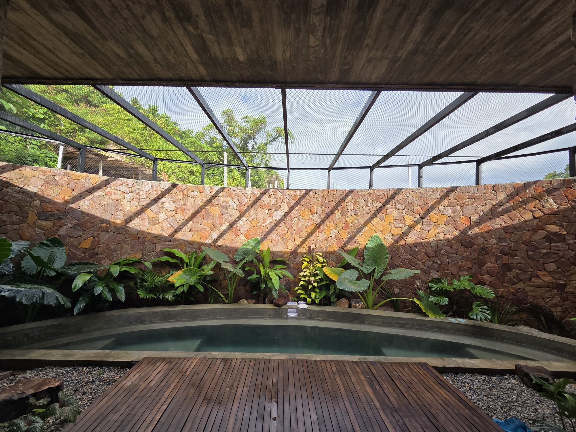 Colonial–Contemporary Style Home