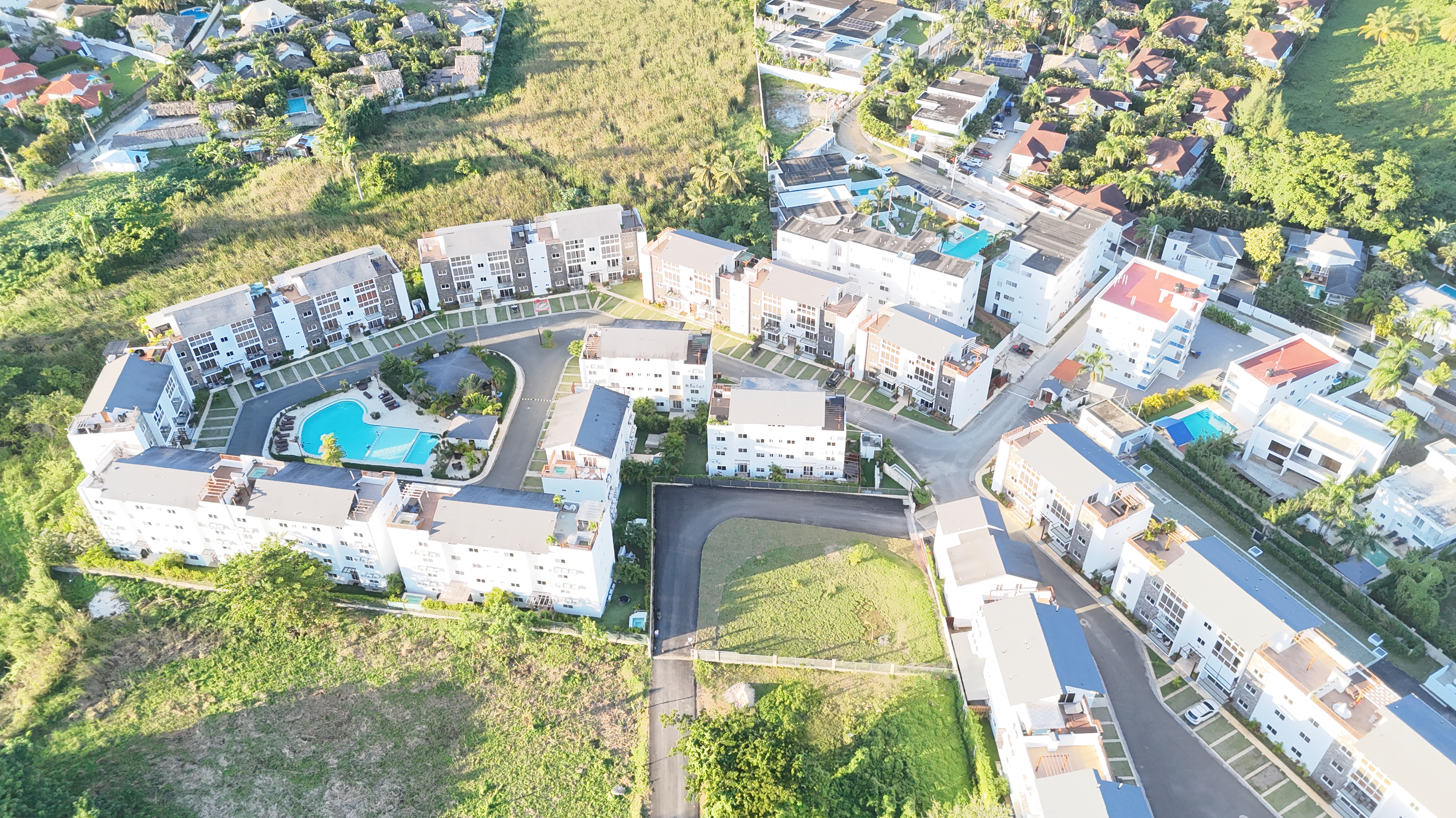 Spacious Apartment with Private Patio in Prime Location – Las Terrenas