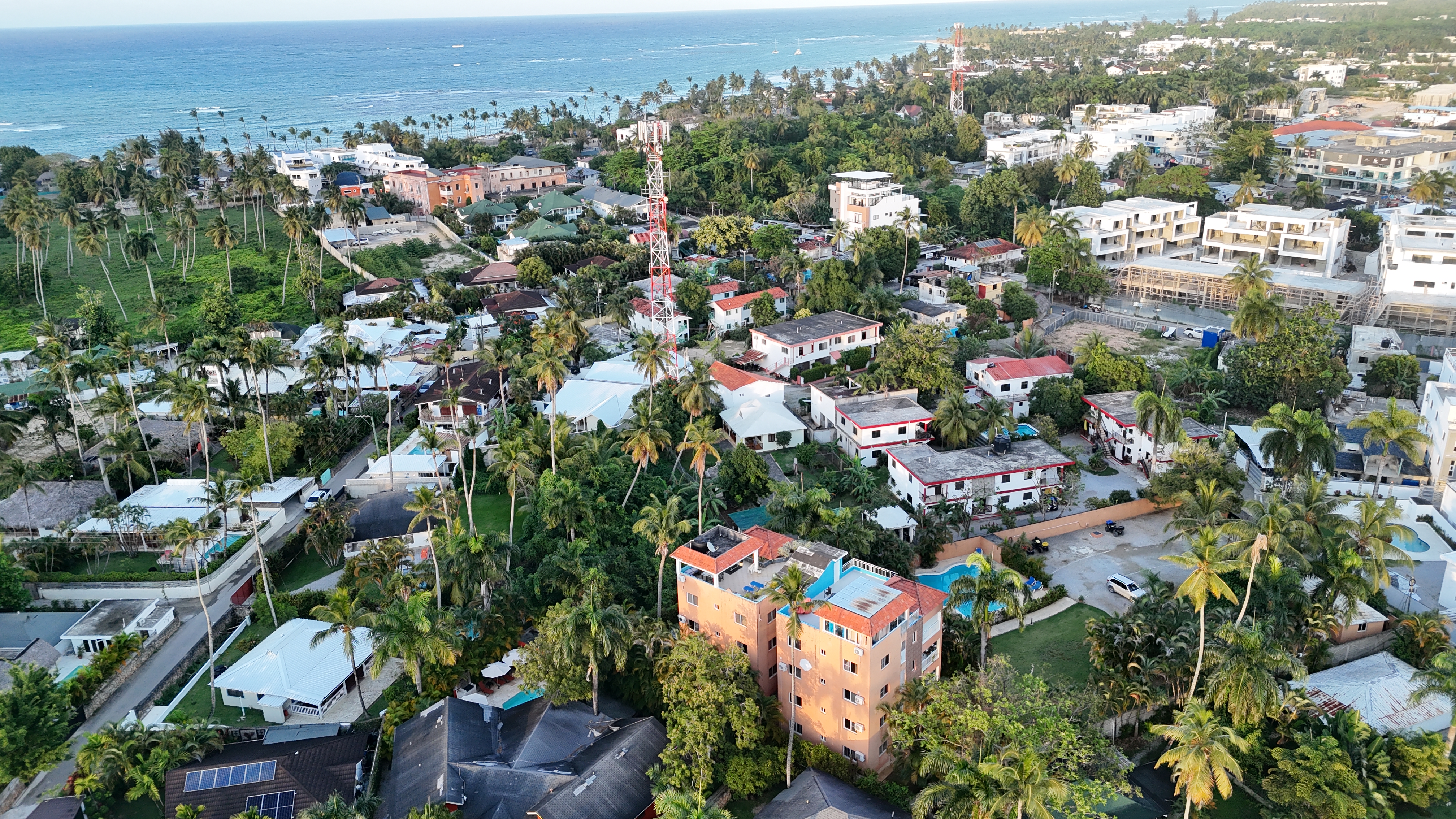 Comfortable Two-Level Home with Pool — Walking Distance to the Beach