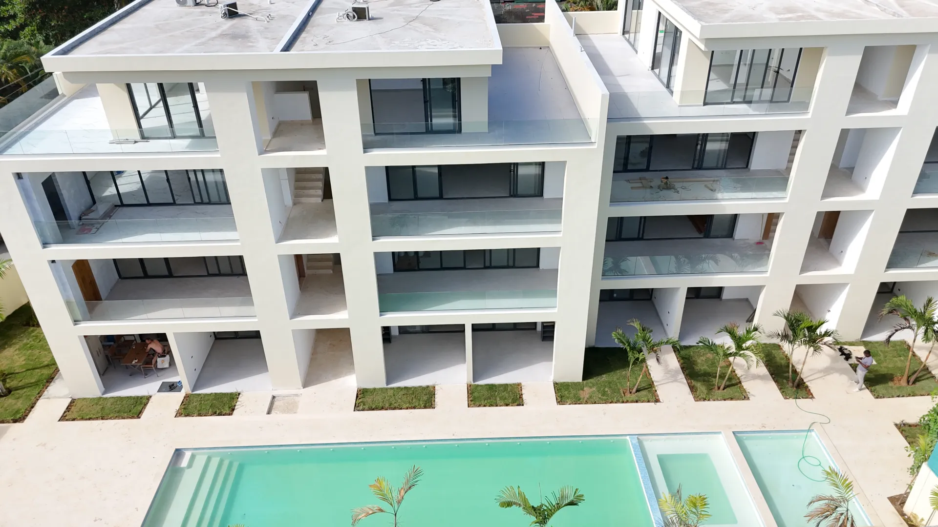 Last 2-bedroom apartment near the beach – USD 230,000