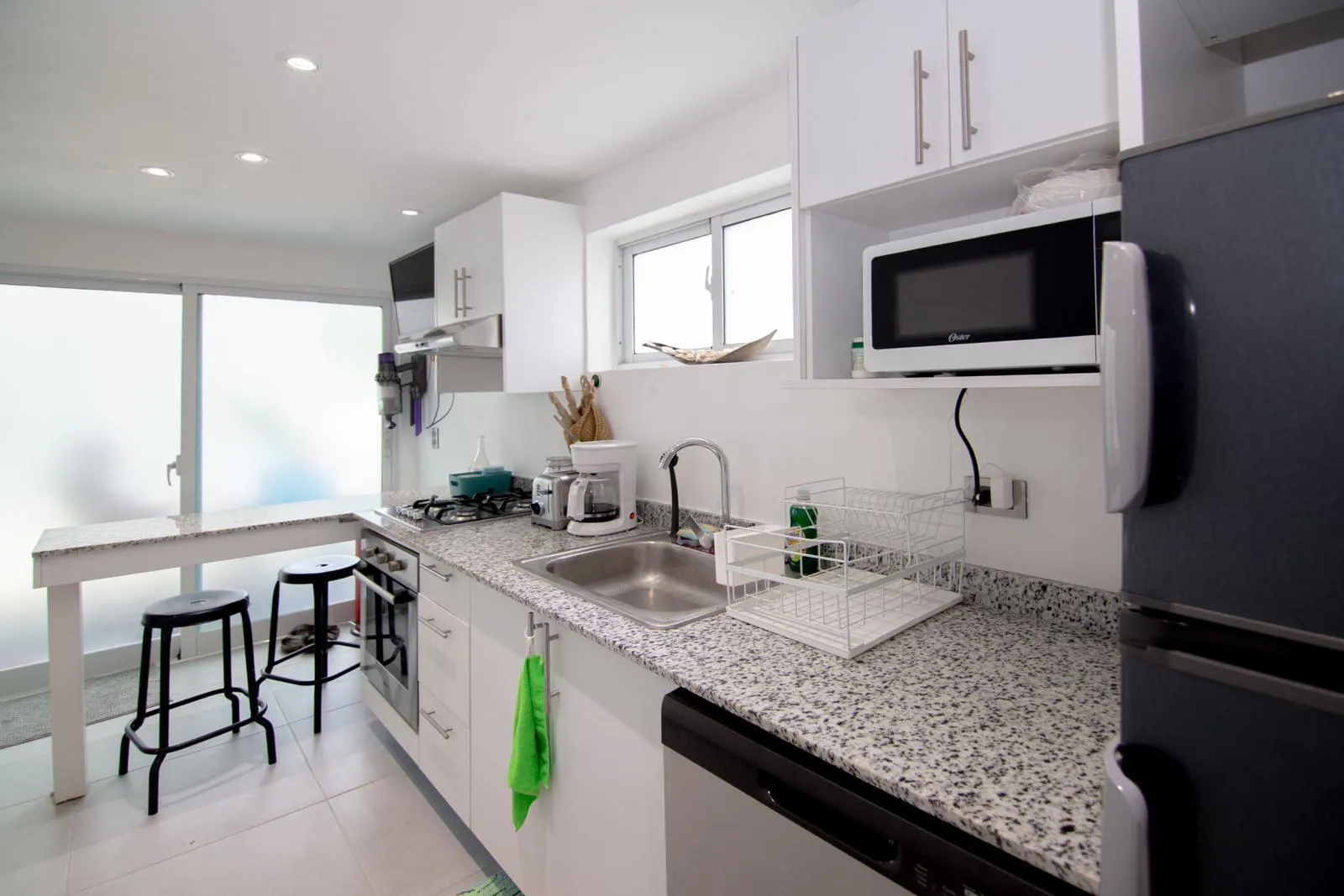 If you’re looking for something simple and very close to the beach
