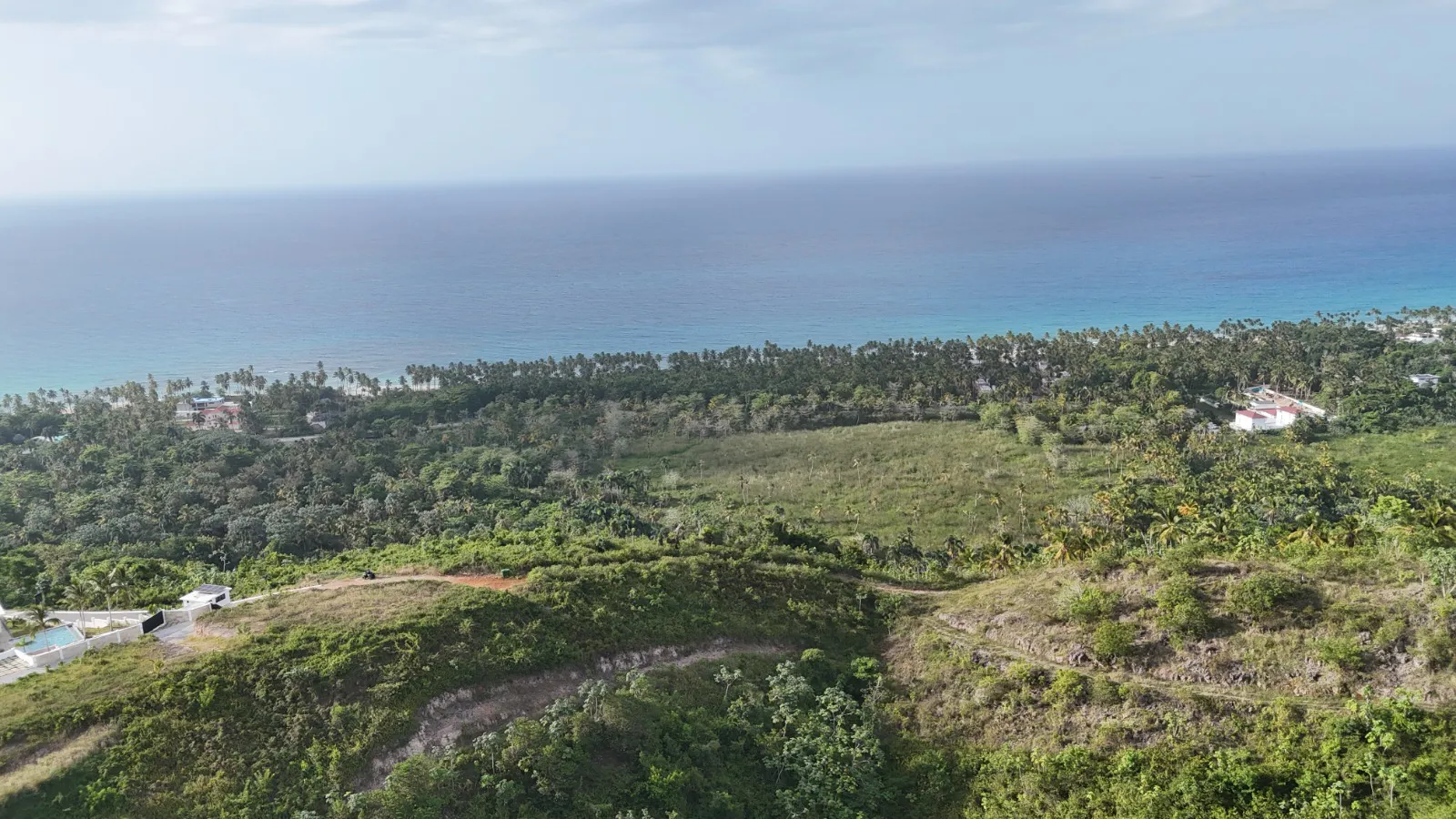 The Apex of Cosón Bay: Premium Eagle’s-Nest Lot with Supreme Panoramas