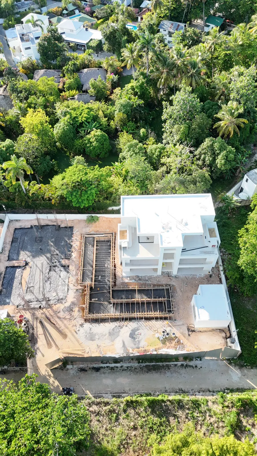 Your ideal seaside retreat in Playa Ballena is just one step away from becoming reality