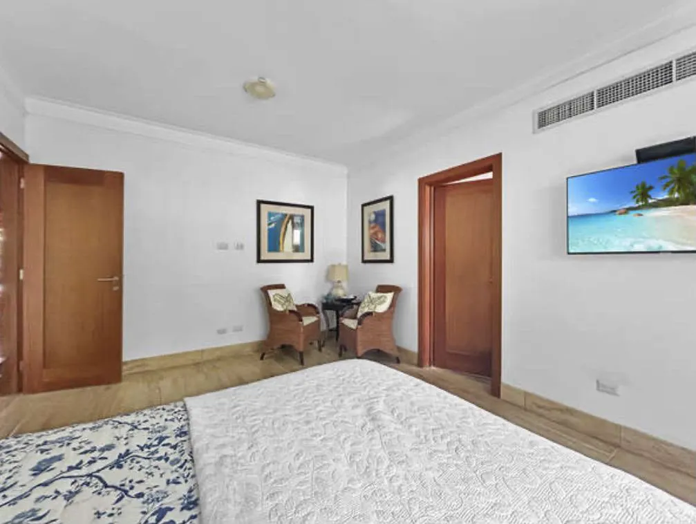 Apartamento de Primer Nivel con Jacuzzi Privado en Balcones de Portillo,  $250 USD / noche.