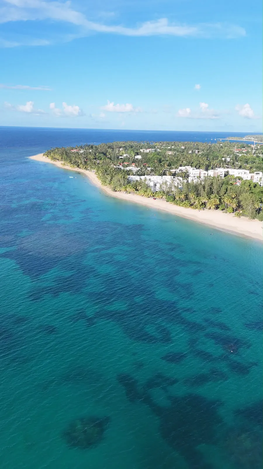Your ideal seaside retreat in Playa Ballena is just one step away from becoming reality