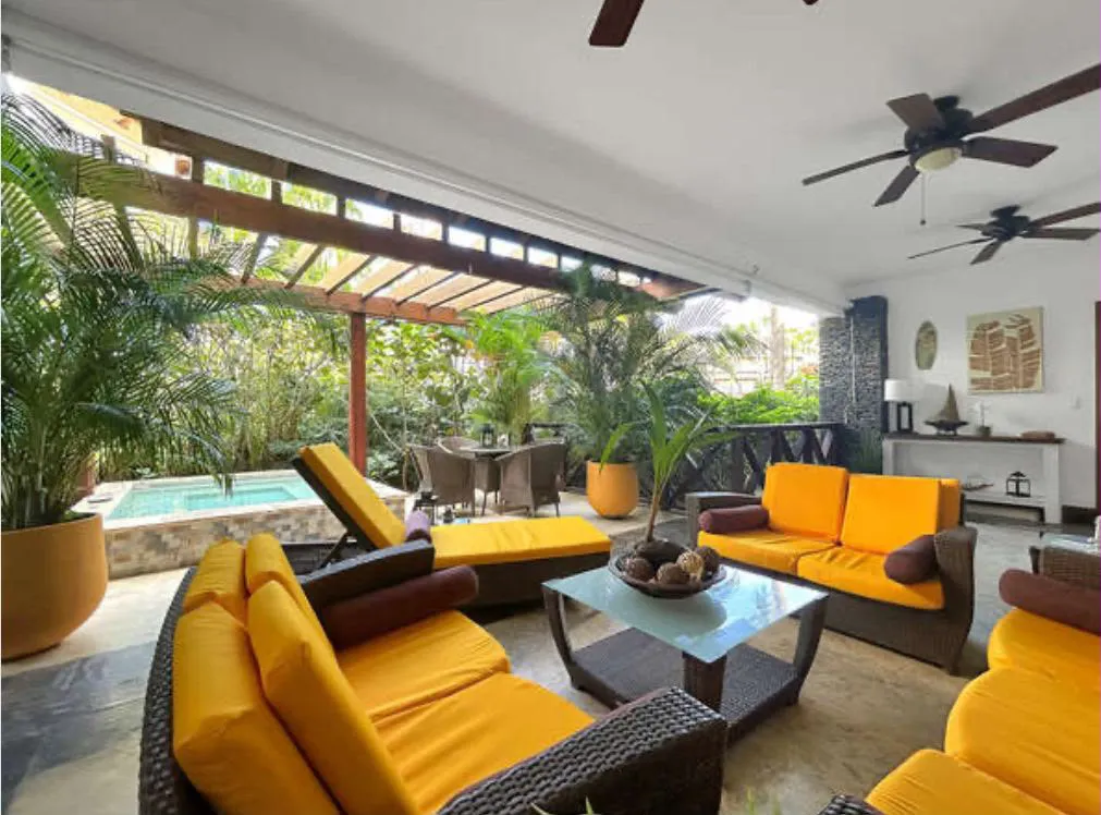 Apartamento de Primer Nivel con Jacuzzi Privado en Balcones de Portillo,  $250 USD / noche.